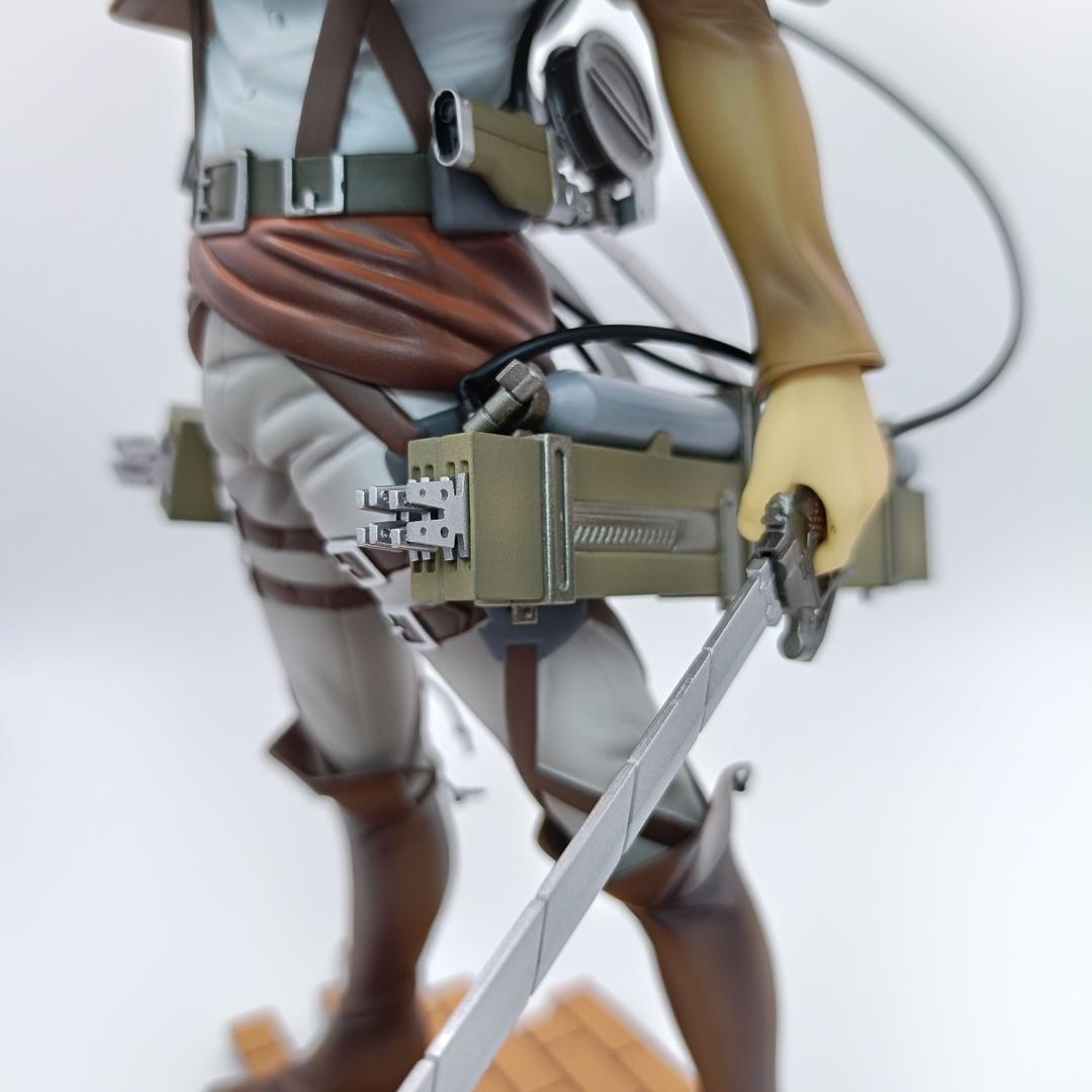 進撃の巨人 BRAVE-ACT 1/8 エルヴィン・スミス 千値練 フィギュア