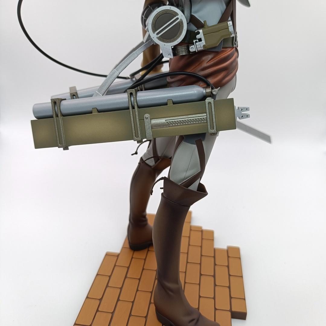 進撃の巨人 BRAVE-ACT 1/8 エルヴィン・スミス 千値練 フィギュア