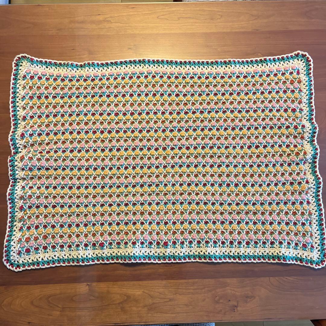 『チューリップのブランケット』ホビーラホビーレ〜手編み〜マルチカバー