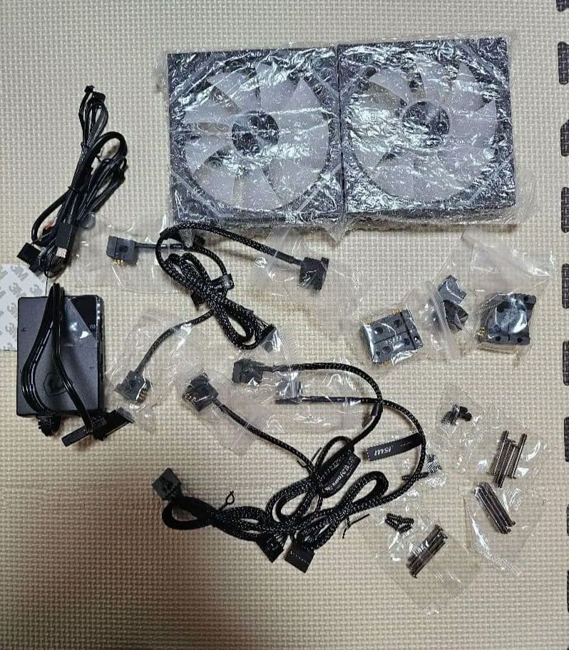 MSI MAG EZ120 ARGB 120mmファン 2機