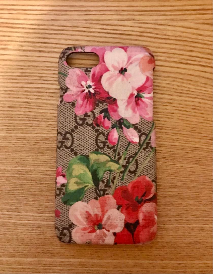 【グッチ】GGブルームス フラワー柄 iPhone7/8/SE2/SE3 ケース