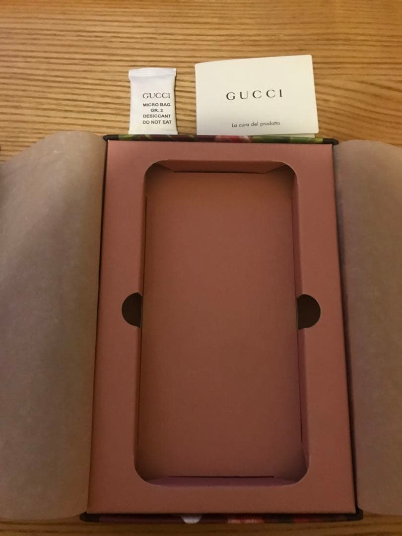 【グッチ】GGブルームス フラワー柄 iPhone7/8/SE2/SE3 ケース