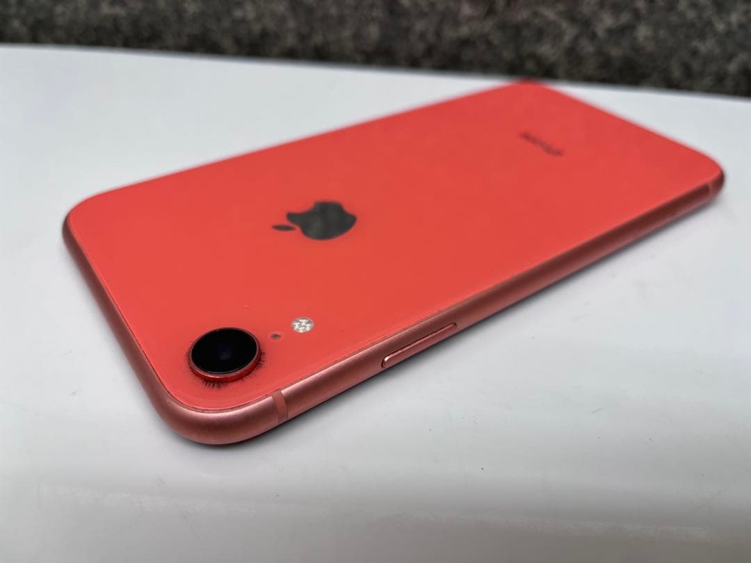 S*）様 【値下げ】iPhone XR 128GB コーラル