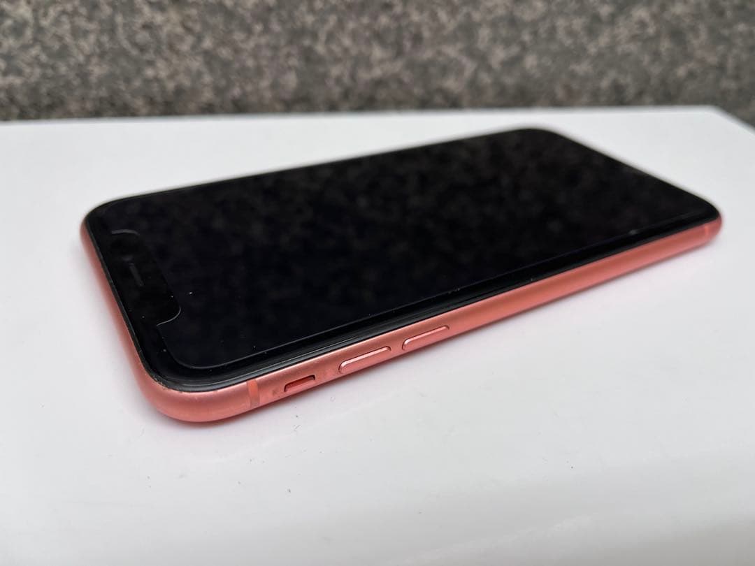 S*）様 【値下げ】iPhone XR 128GB コーラル