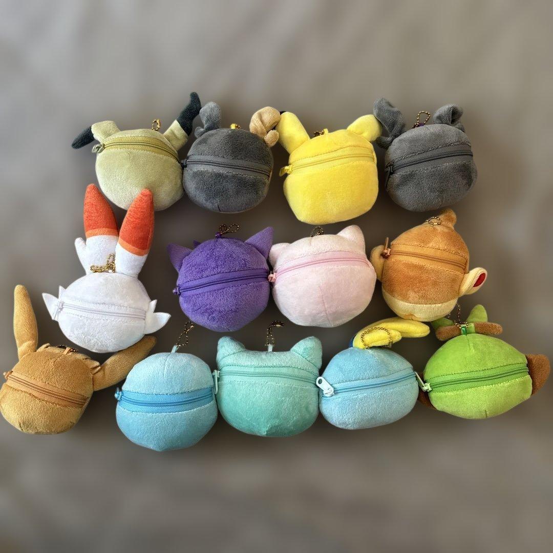 ポケモン　ぬいぐるみポーチ　ボールチェーン付き 13個セット