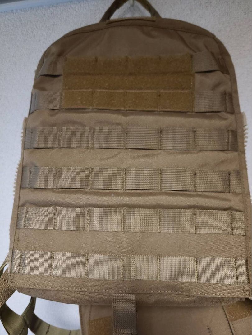 エマーソン　プレートキャリア 即決可　タンカラー　CB 付属品有り