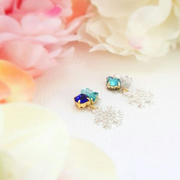 売れました　エルサイメージ　ビジューイヤリング