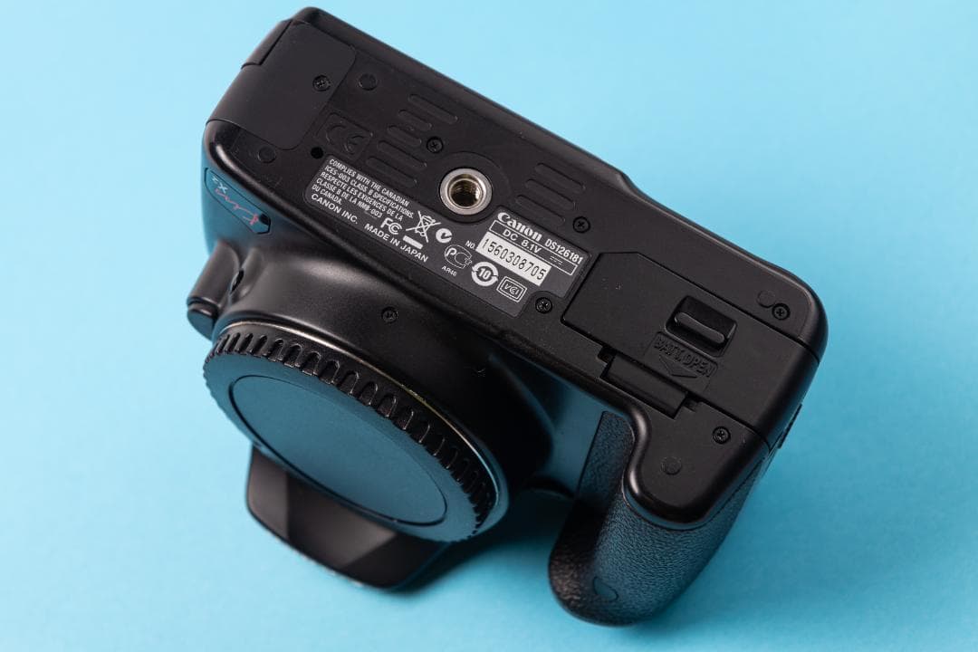 #401 - Canon キャノン EOS Kiss X2 ボディ
