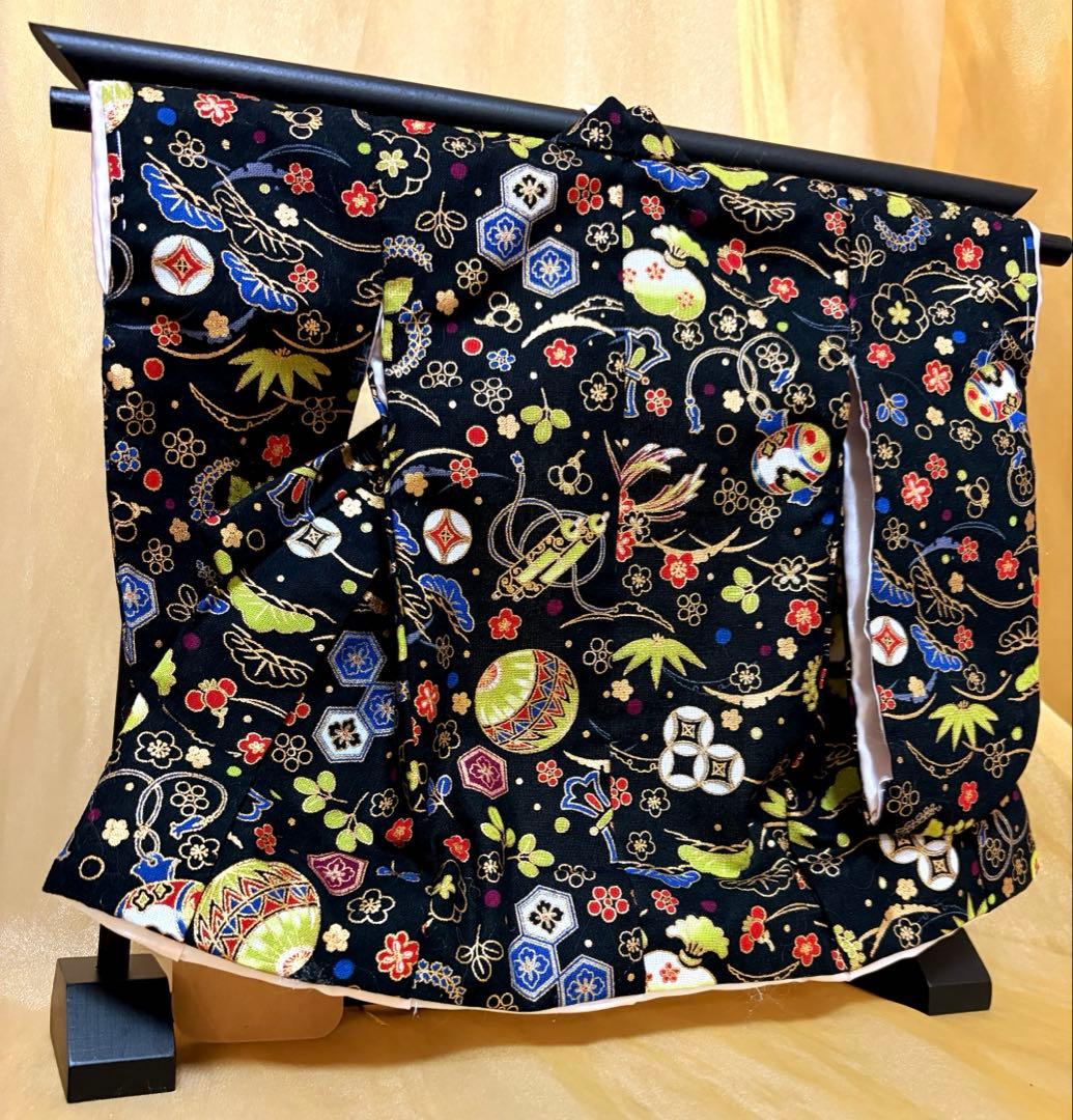 黒地金襴（きんらん）ミニ和装（ミニ着物）