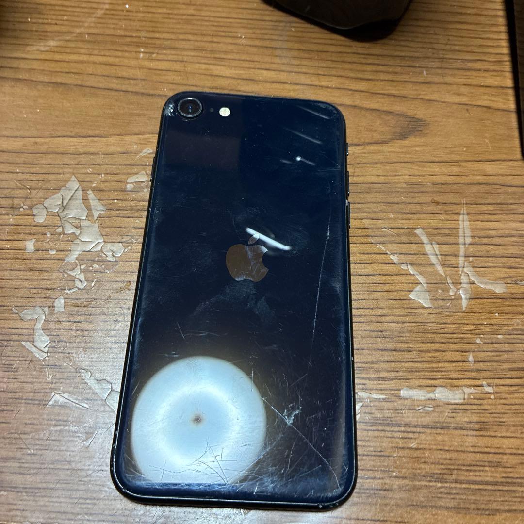 iPhone seブラック 本体ジャンク
