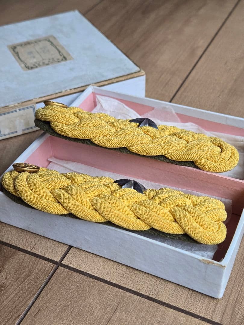 極美品　偕行社　日本陸軍/九八式少将通礼肩章　共箱付き