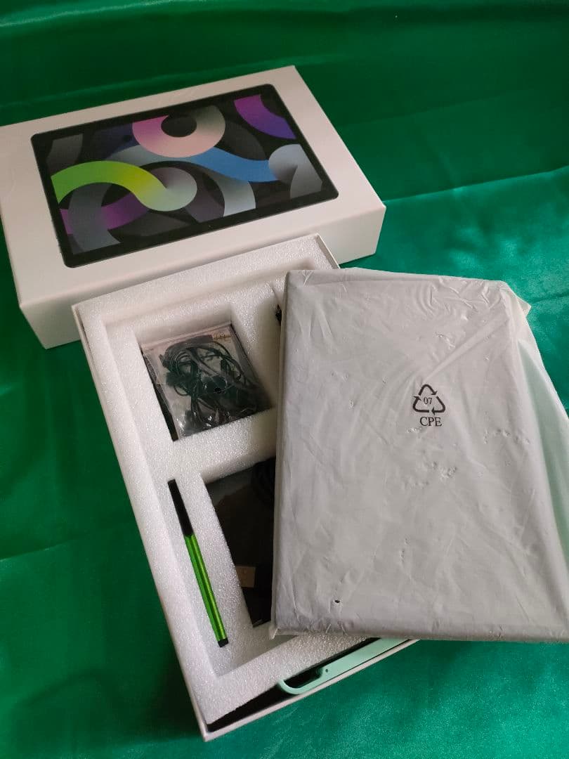 【状態良好】Androidタブレット本体 10.1㌅128Ｇガンメタ 保証付