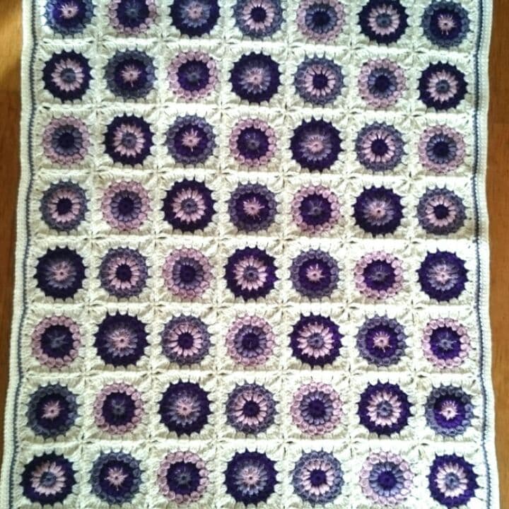 ピンクパープルモチーフ☆ 手編みのブランケット