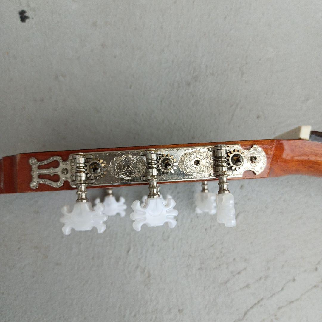 ハカランダ？？白濁大魔王！！ 春日楽器 蒔絵ラベルの「春日 G-306」