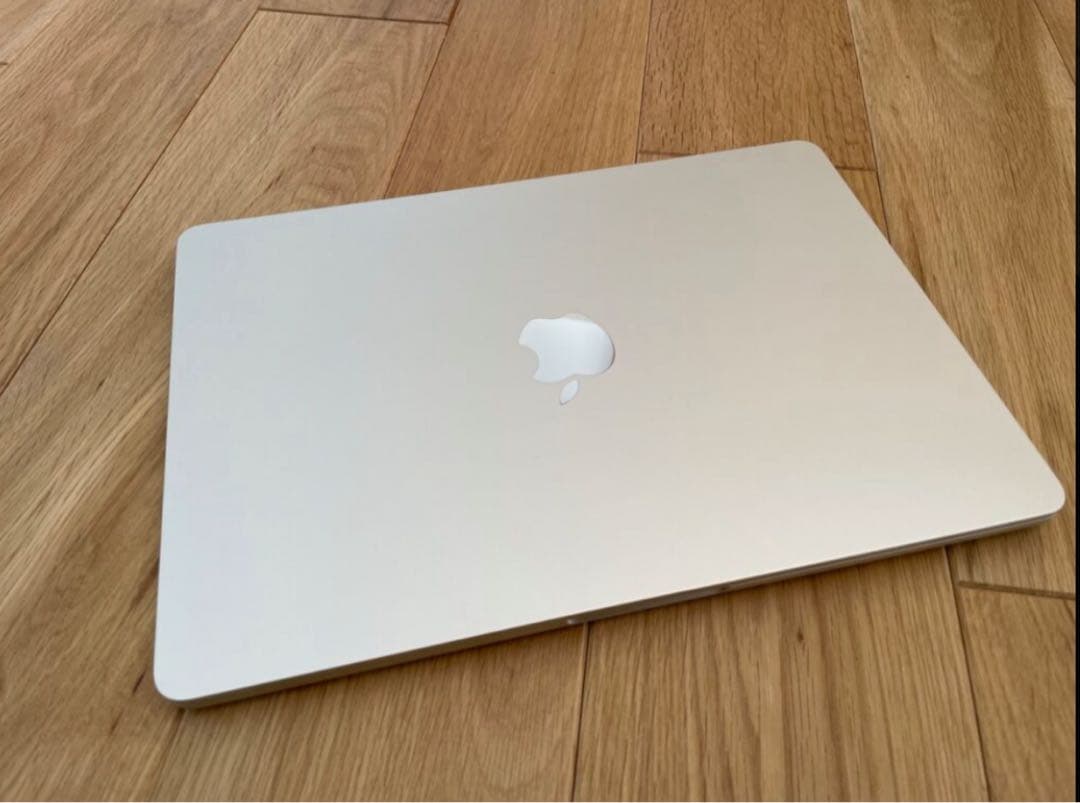 MacBook Air 15インチ スターライト