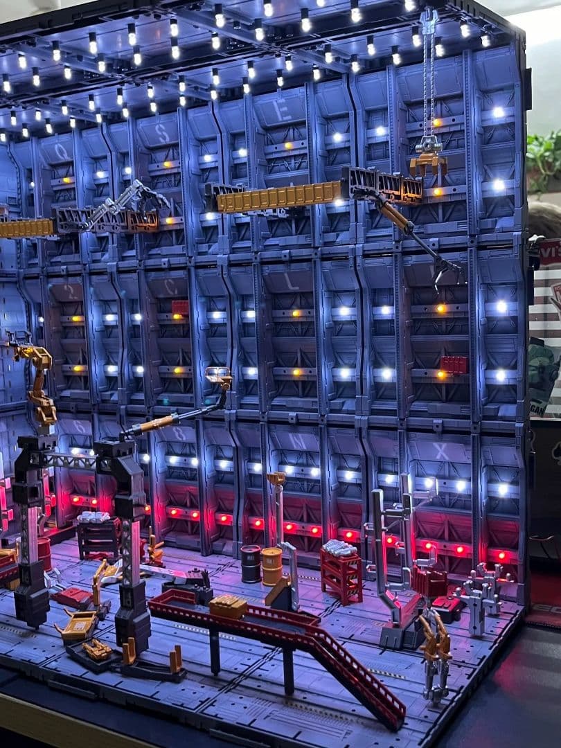 LEDライト付き多層ディスプレイケース