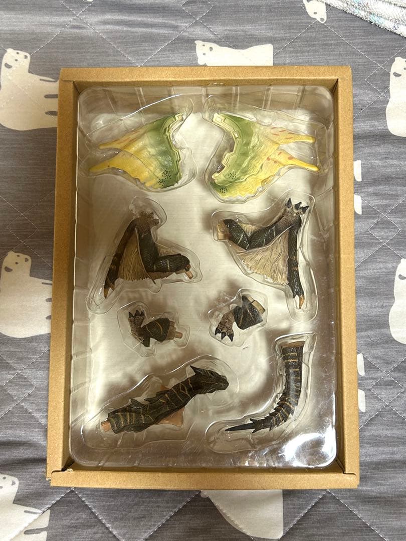 モンスターハンター　モンスター生態図鑑　Vo1~4 まとめ売り　MH フィギュア