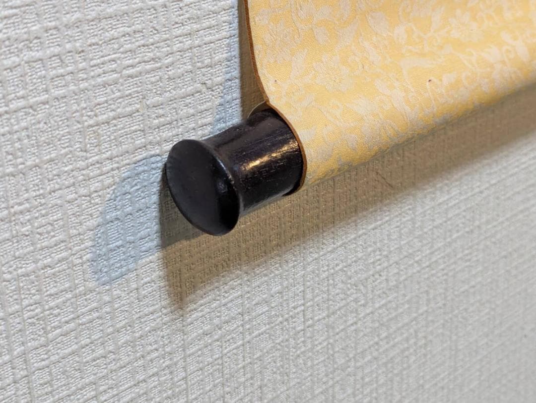 【真作】掛軸　雪松双禽図　厳冬に映える松と鳥の美　生命の輝き　合箱入　T177