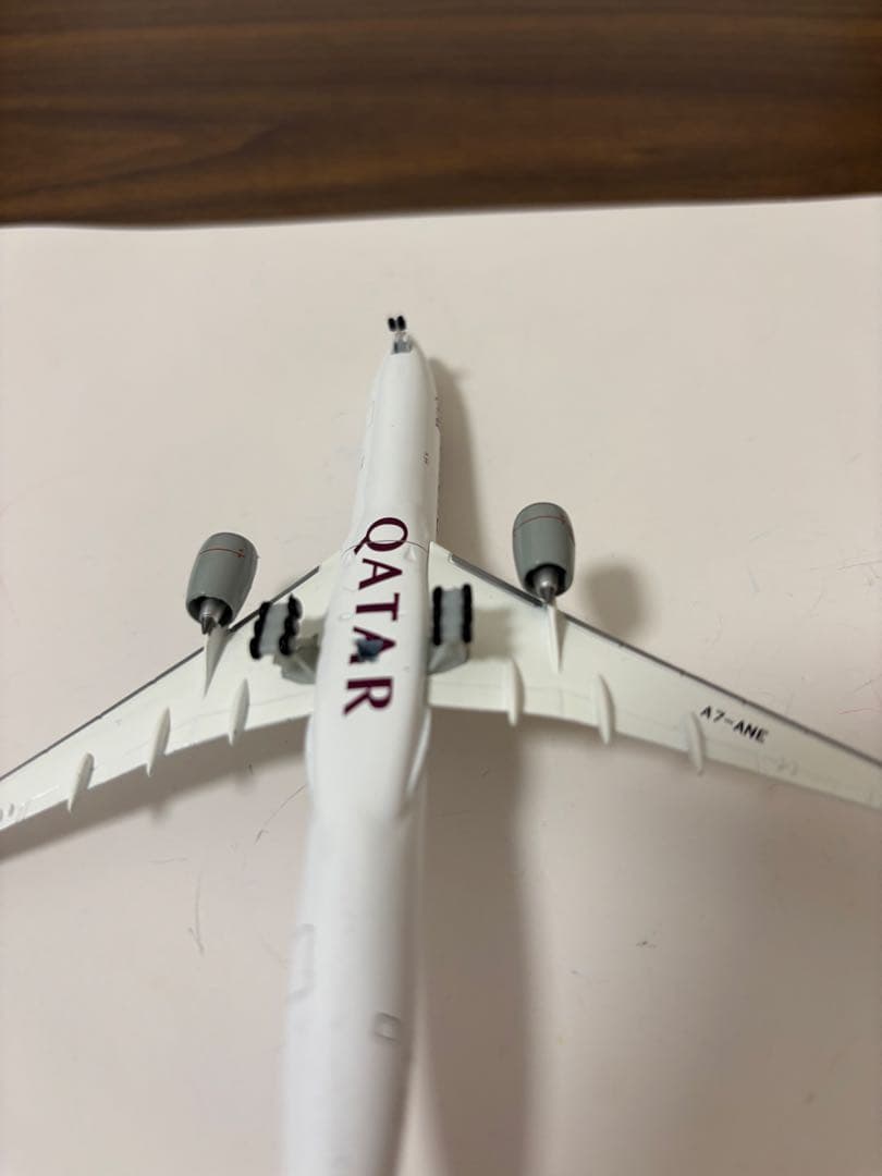 カタール航空　A350-1000 herpa 1/500