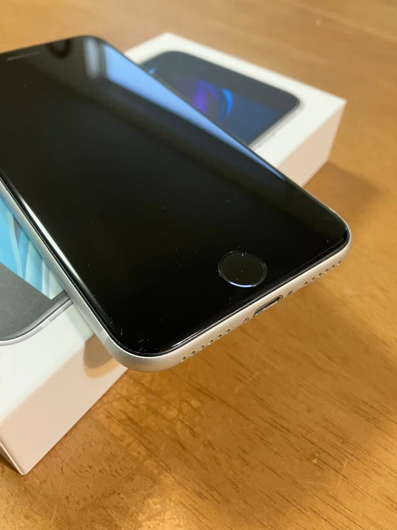 【美品 値下げ】Apple iPhone SE 第2世代 64gb