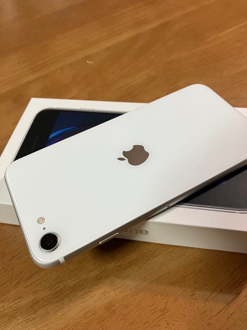 【美品 値下げ】Apple iPhone SE 第2世代 64gb