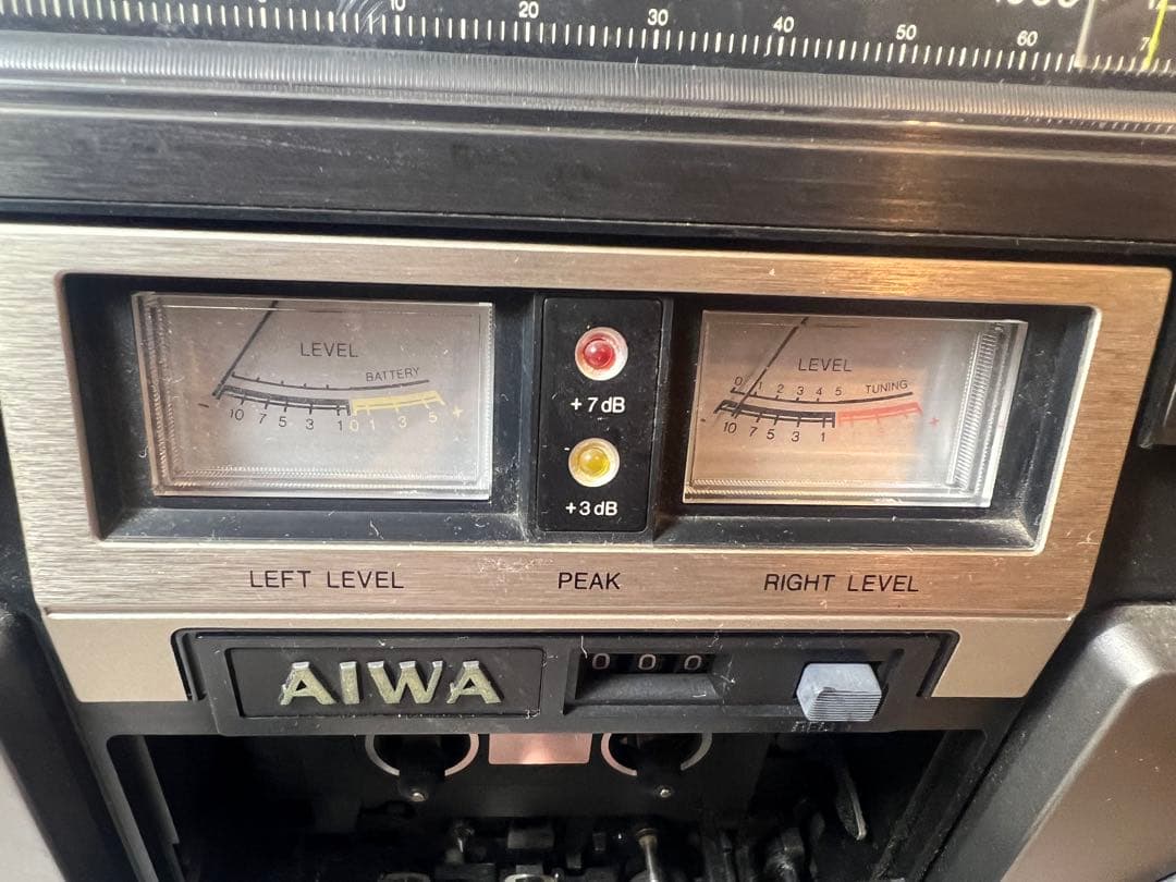 AIWA アイワ TPR-820 ラジオカセットプレイヤー オーディオ　ジャンク