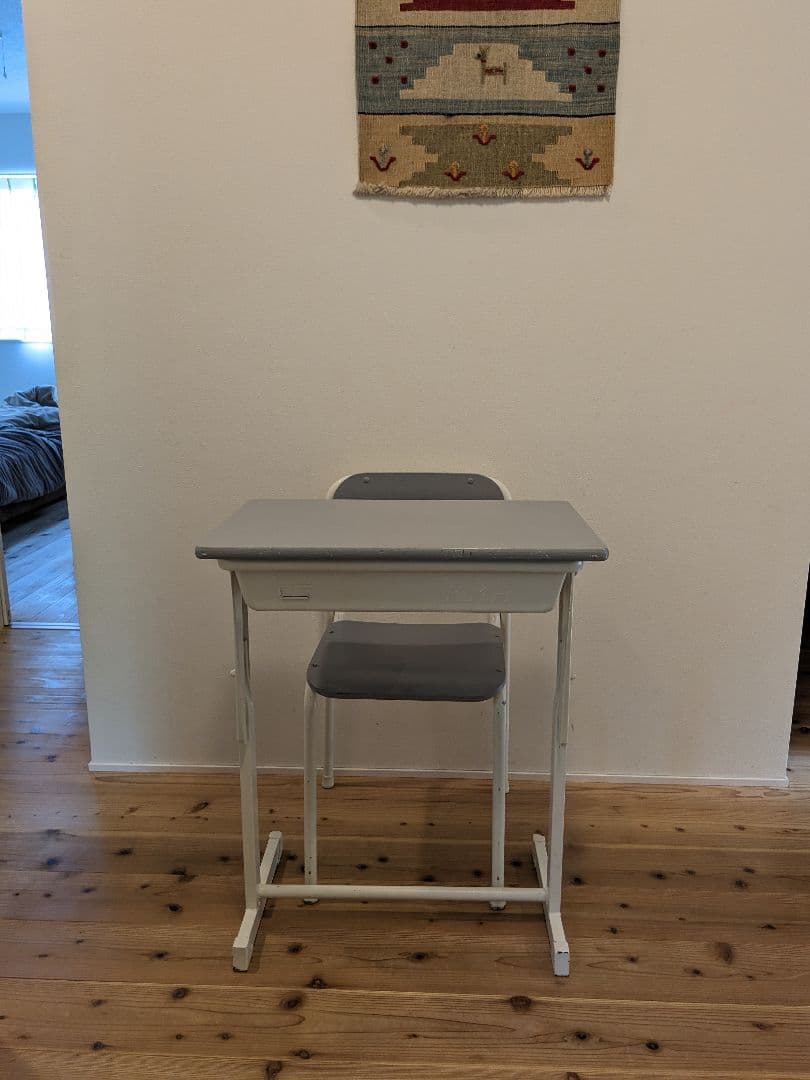 【1】学校机　シャビーな雰囲気