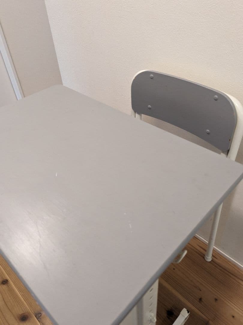 【1】学校机　シャビーな雰囲気