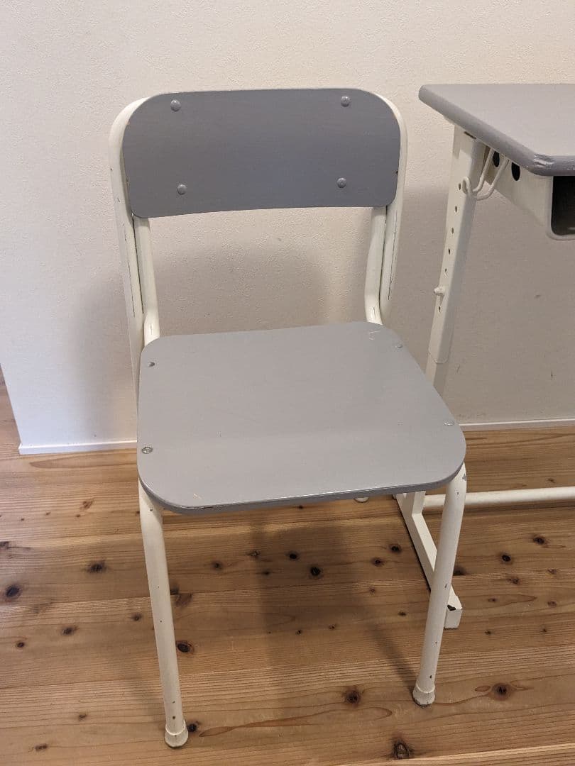 【1】学校机　シャビーな雰囲気