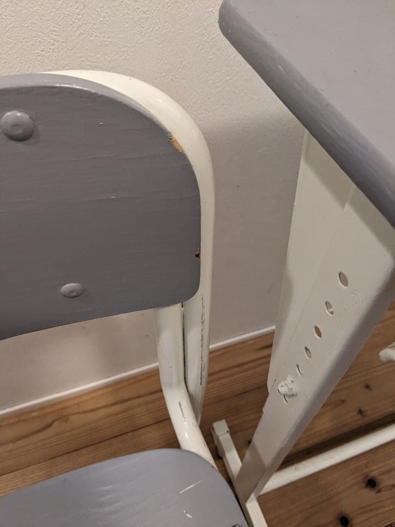 【1】学校机　シャビーな雰囲気