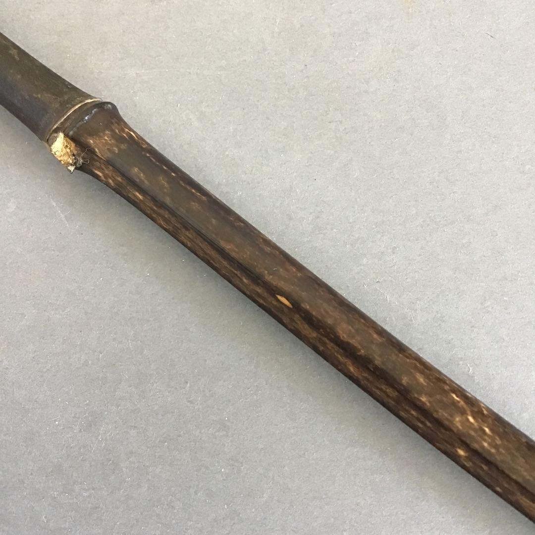 K茶道具　掛軸掛け　矢羽津(矢筈)　黒竹　2段組み　金具付　紙箱　S1049KK