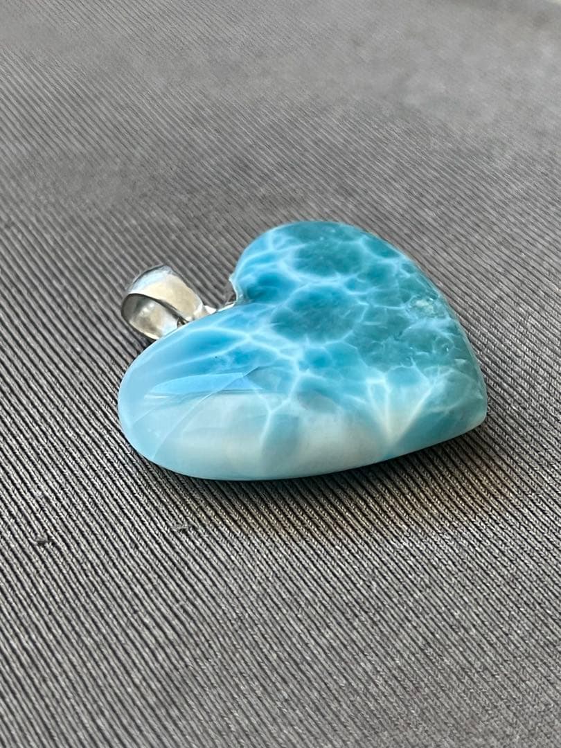 天然石☆高品質！ラリマーハート型ペンダントトップ☆マリンブルー美しい！！