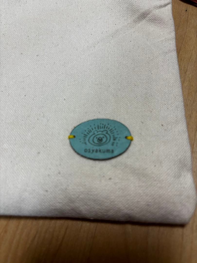 osyakuma iwashi 刺繍作家　刺繍ポーチ　オシャクマ　ブローチ