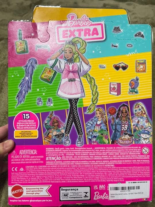 【日本未発売】EXTRA Barbie バービー人形　新品未使用