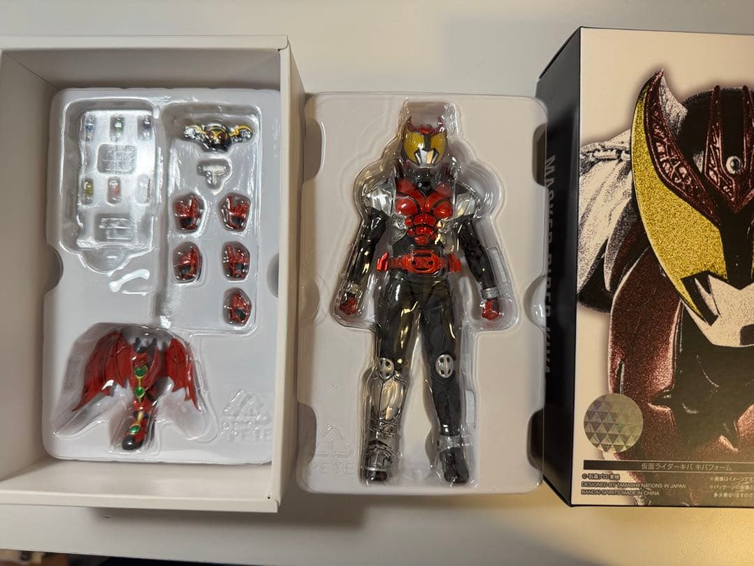 真骨彫製法　仮面ライダー　キバ　セット　特典付き
