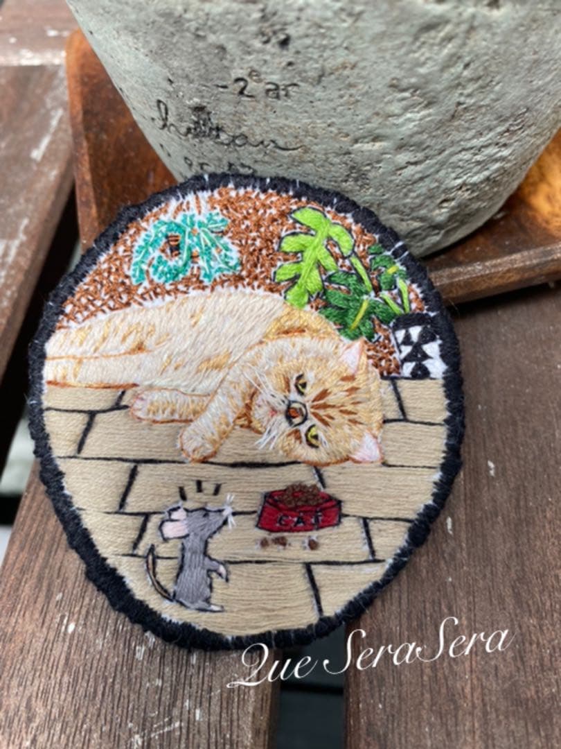 刺繍　ブローチ  ハンドメイド　エキゾチックショートヘア　猫