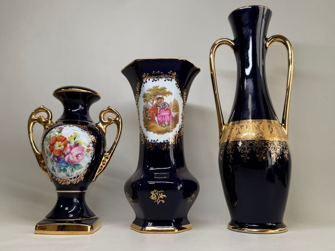 T25 LIMOGES CASTEL リモージュ22金彩磁器 飾瓶３点まとめ