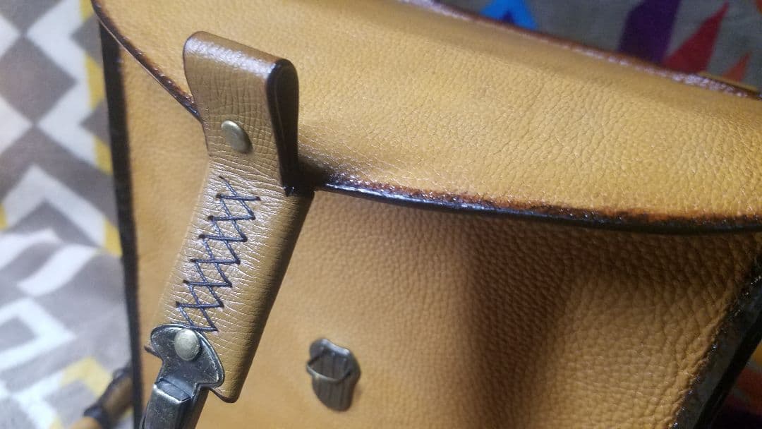 【とにかく丈夫】本革鞄　ハードボックスタイプ　牛革バック　ブラウン　栃木レザー