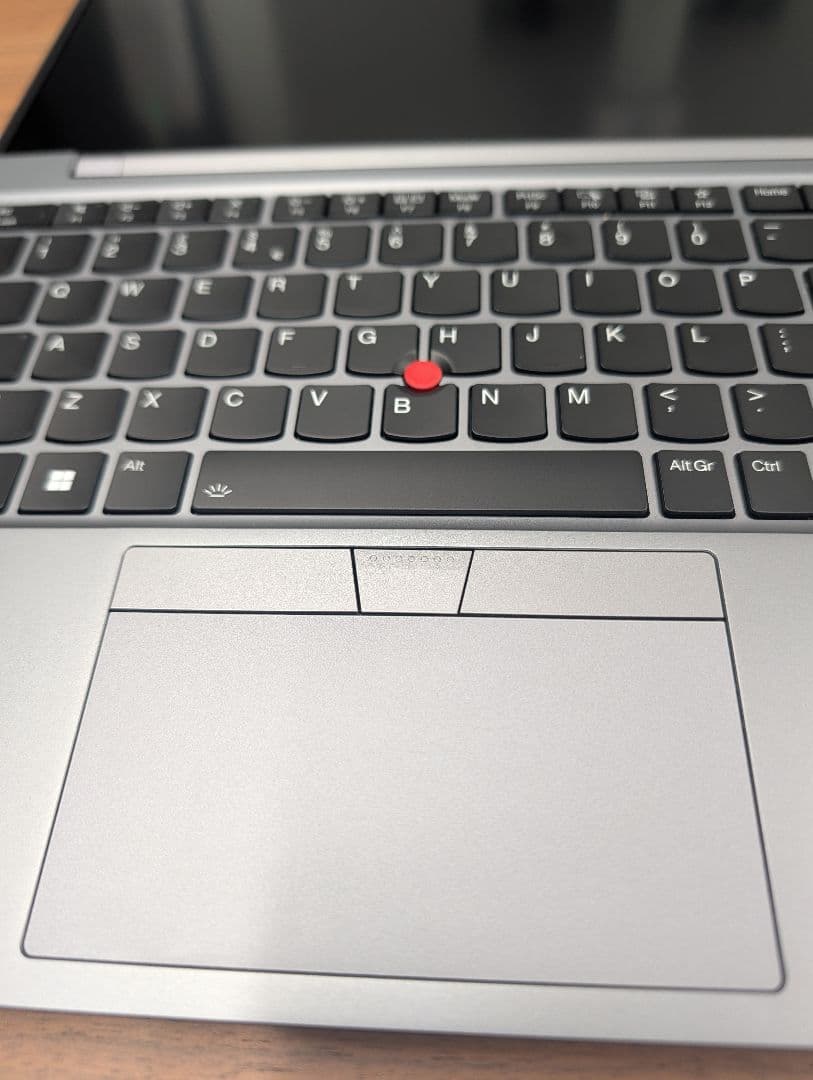 2025年Utral 5 ThinkPad T14S 32GB メモリ 1T