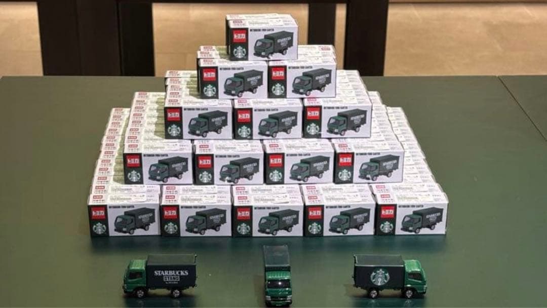 ミニカー STARBUCKS STAND by BEAMS TOMICA