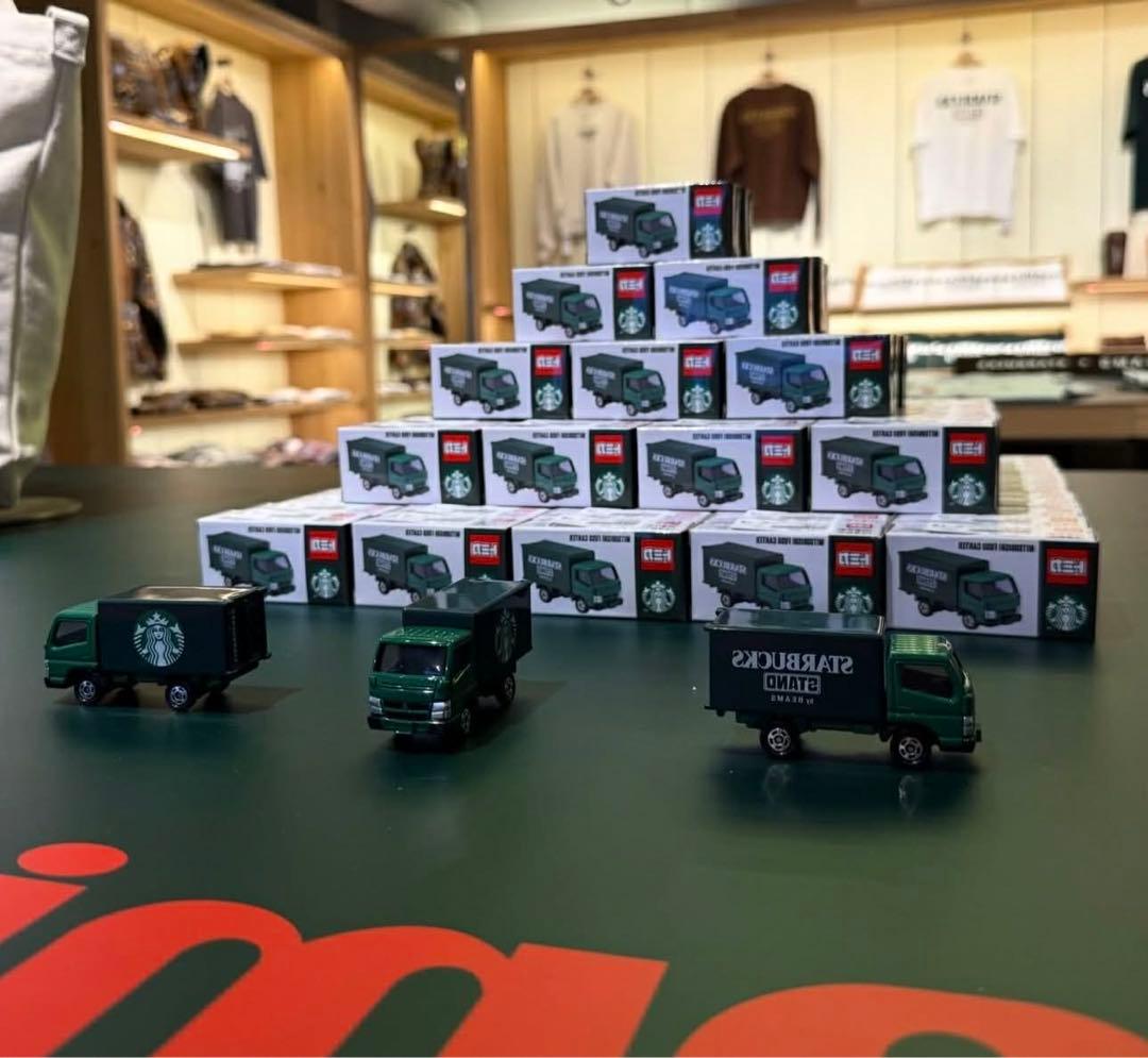 ミニカー STARBUCKS STAND by BEAMS TOMICA