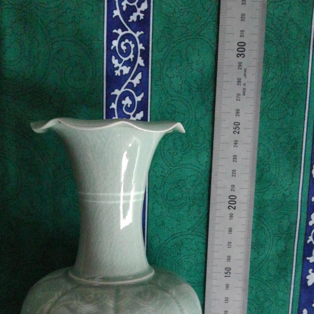 青磁瓜形塀花瓶
