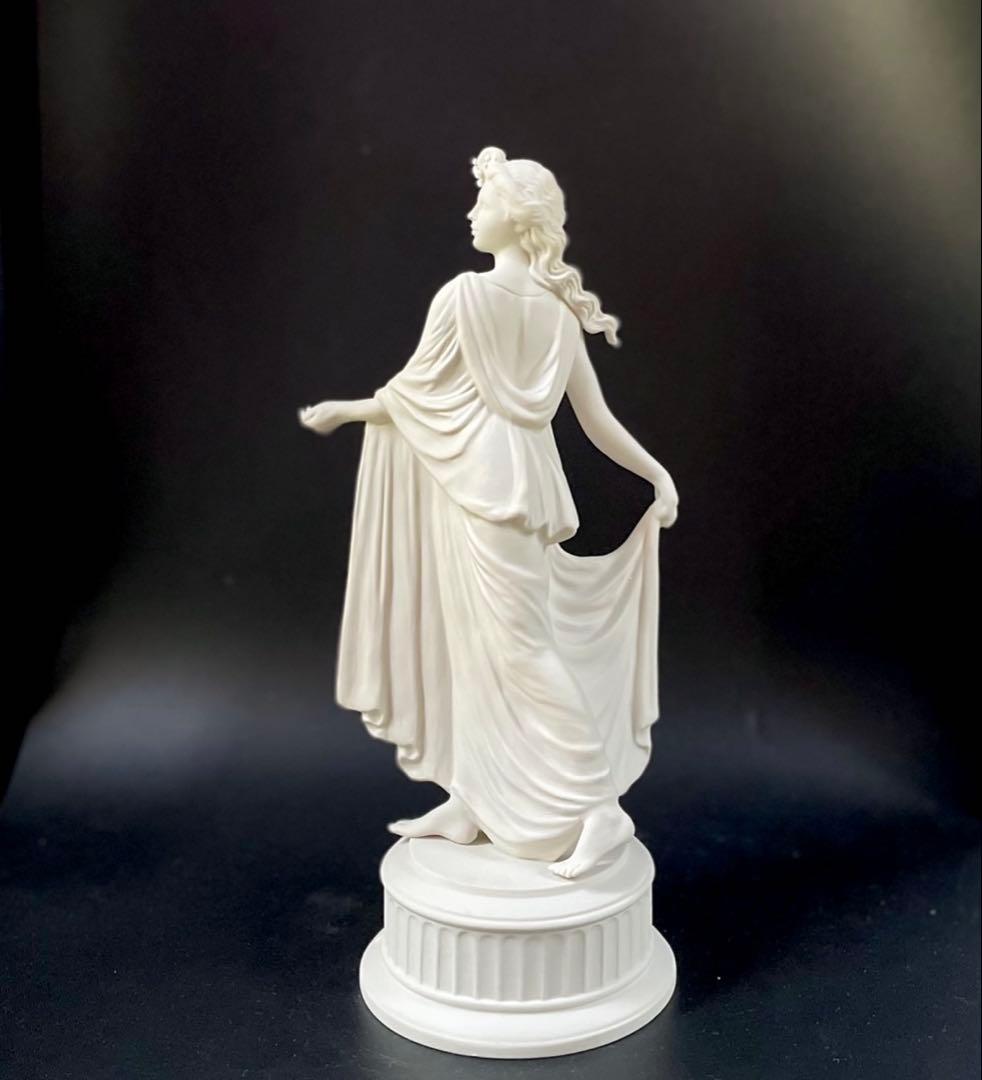 ウェッジウッド　ジャスパー　フィギュリン　　　　　　【ダンシングアワーNO.4】