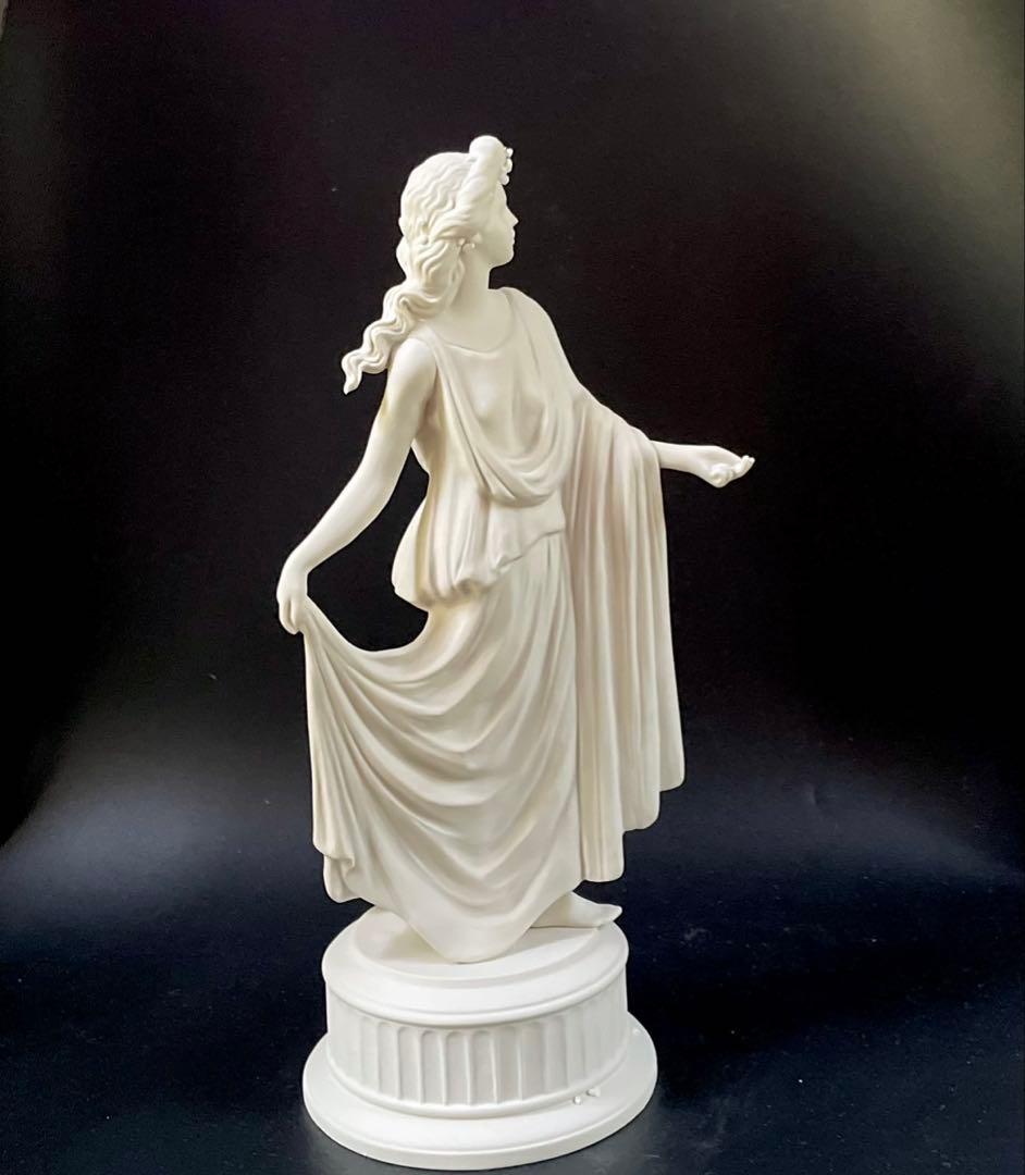 ウェッジウッド　ジャスパー　フィギュリン　　　　　　【ダンシングアワーNO.4】