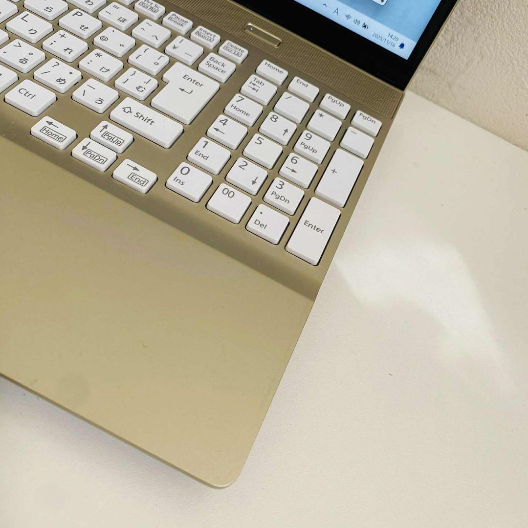 Y63 富士通ノートパソコンSSD第7世代高速 WEBカメラ Windows11