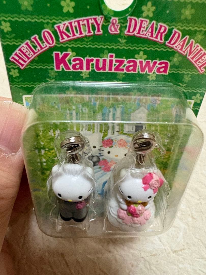 公*o様 地域限定軽井沢ハローキティ & ディアダニエル ウェディングストラップ