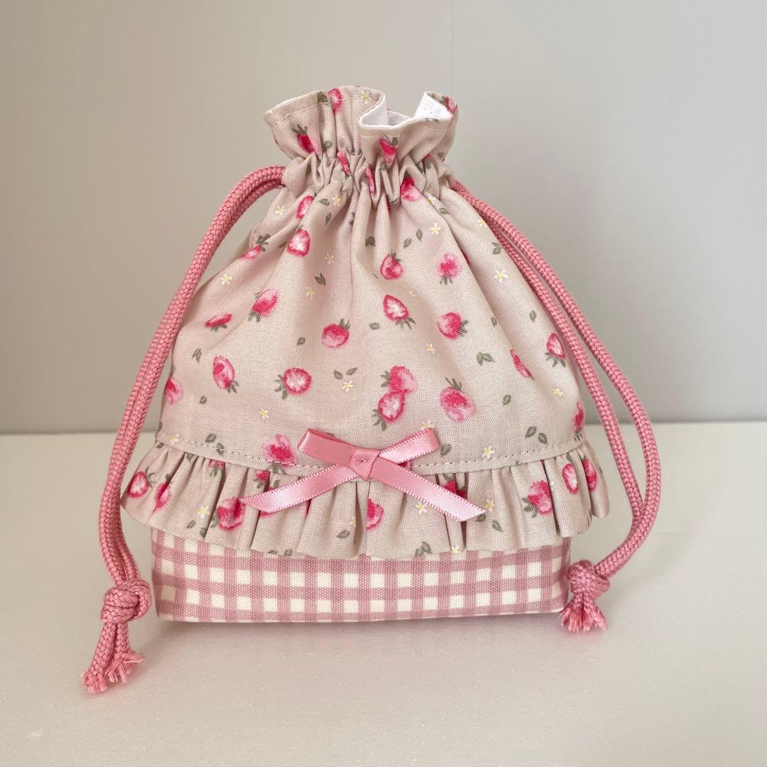 入園・入学　グレー苺柄　レッスンバッグ、上履き入れ、着替え袋、給食袋、コップ袋