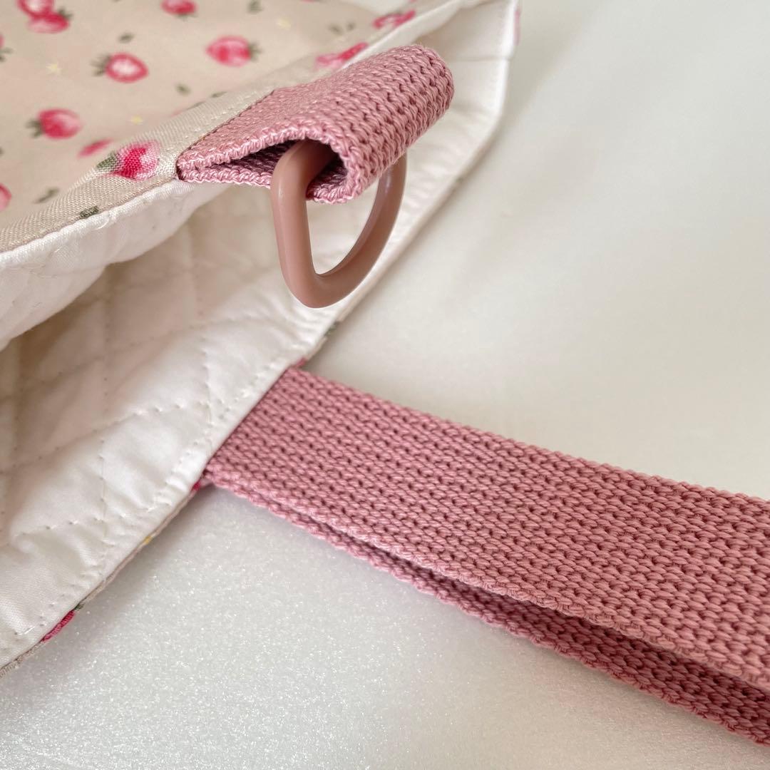 入園・入学　グレー苺柄　レッスンバッグ、上履き入れ、着替え袋、給食袋、コップ袋