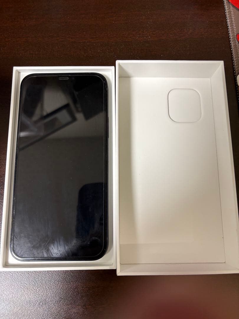 iPhone 12 ブラック 本体