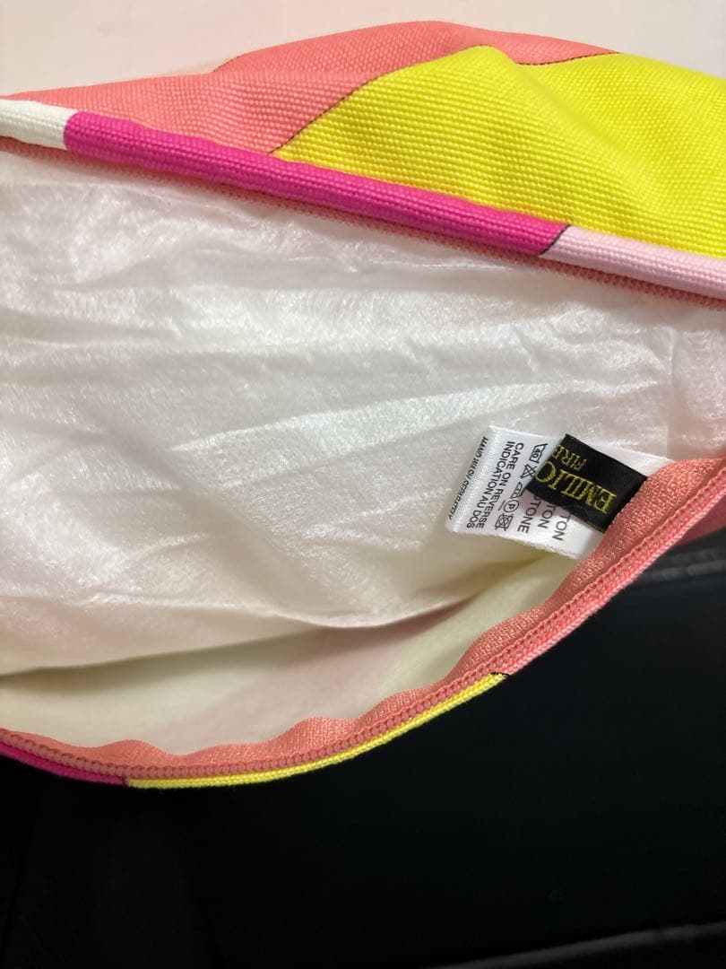 EMILIO PUCCI クッション 　エミリオ・プッチ　イエロー ピンク
